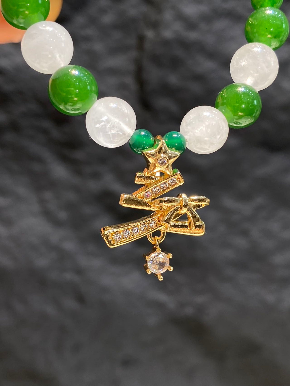 Green Agate Christmas Crystal Pet Collar – White Phantom Quartz