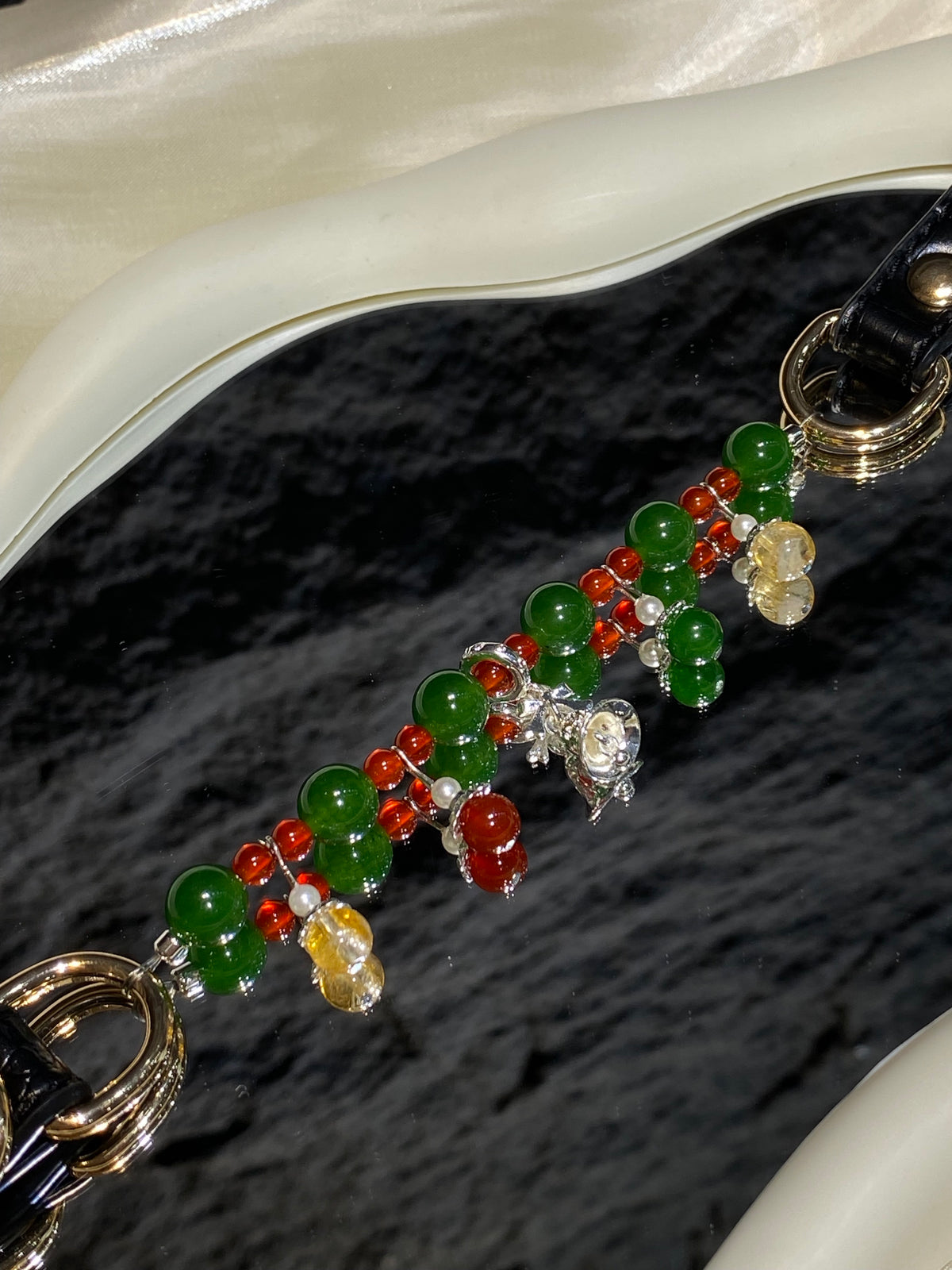 Red & Green Agate Christmas Crystal Pet Collar – Silver Bell