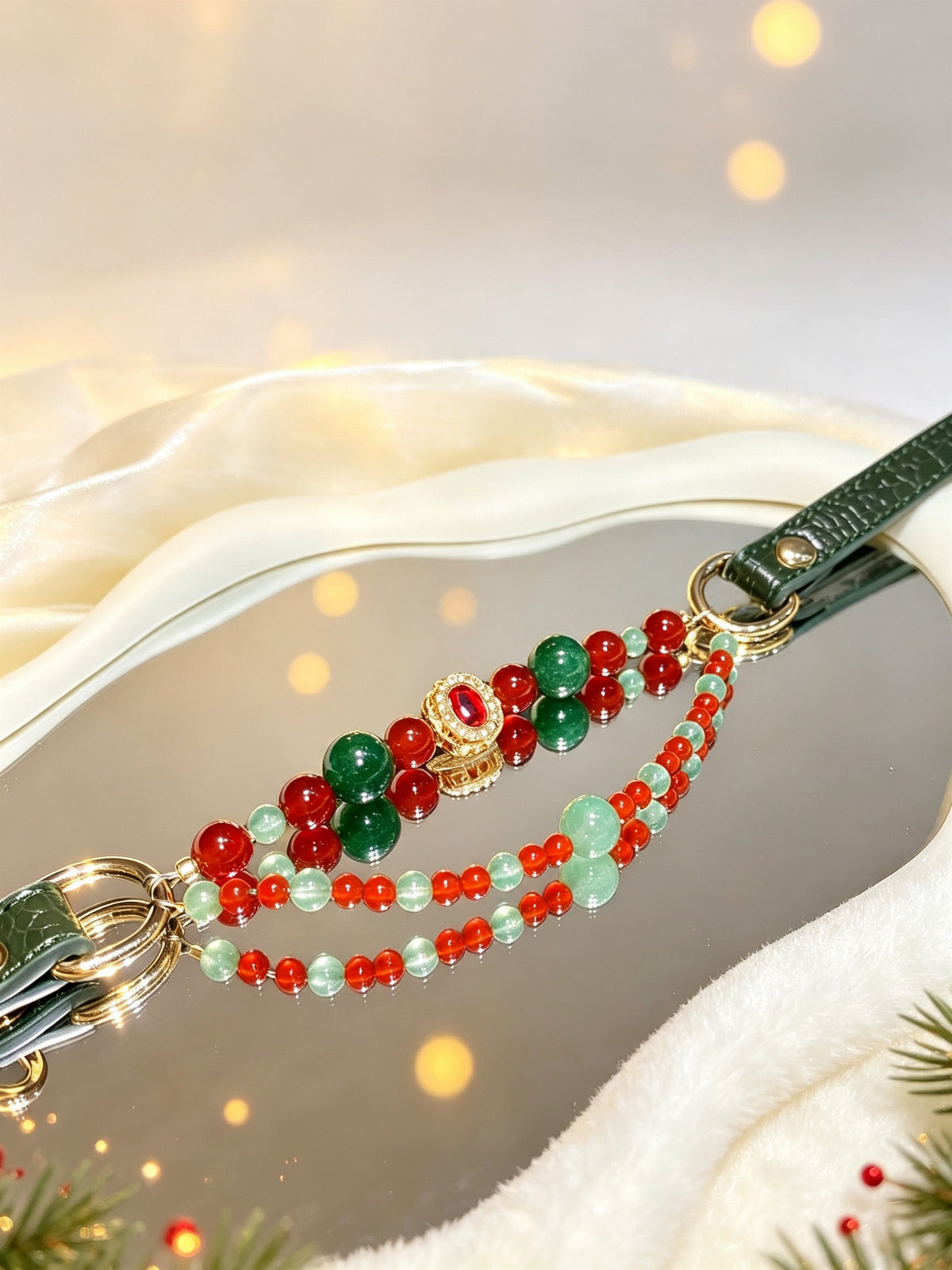Red Agate Christmas Crystal Pet Collar – Classic Holiday Beads