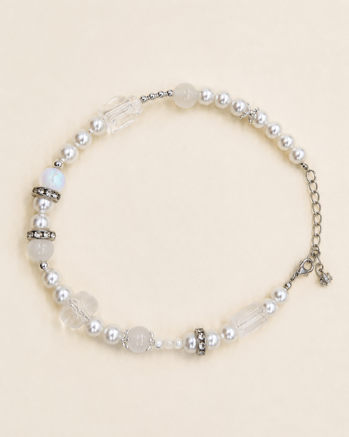 Ivory Glow pearl-style pet necklace with clear faceted beads and silver-tone details