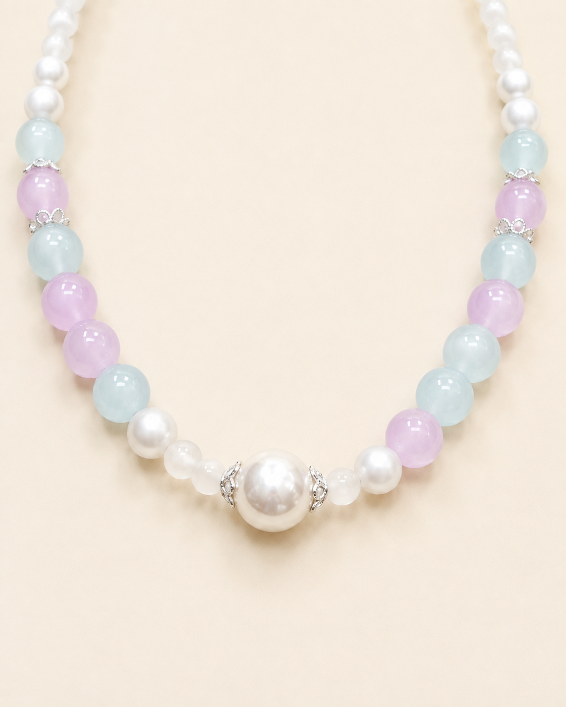 Lavender Mist pastel pearl-style pet necklace with statement centerpiece