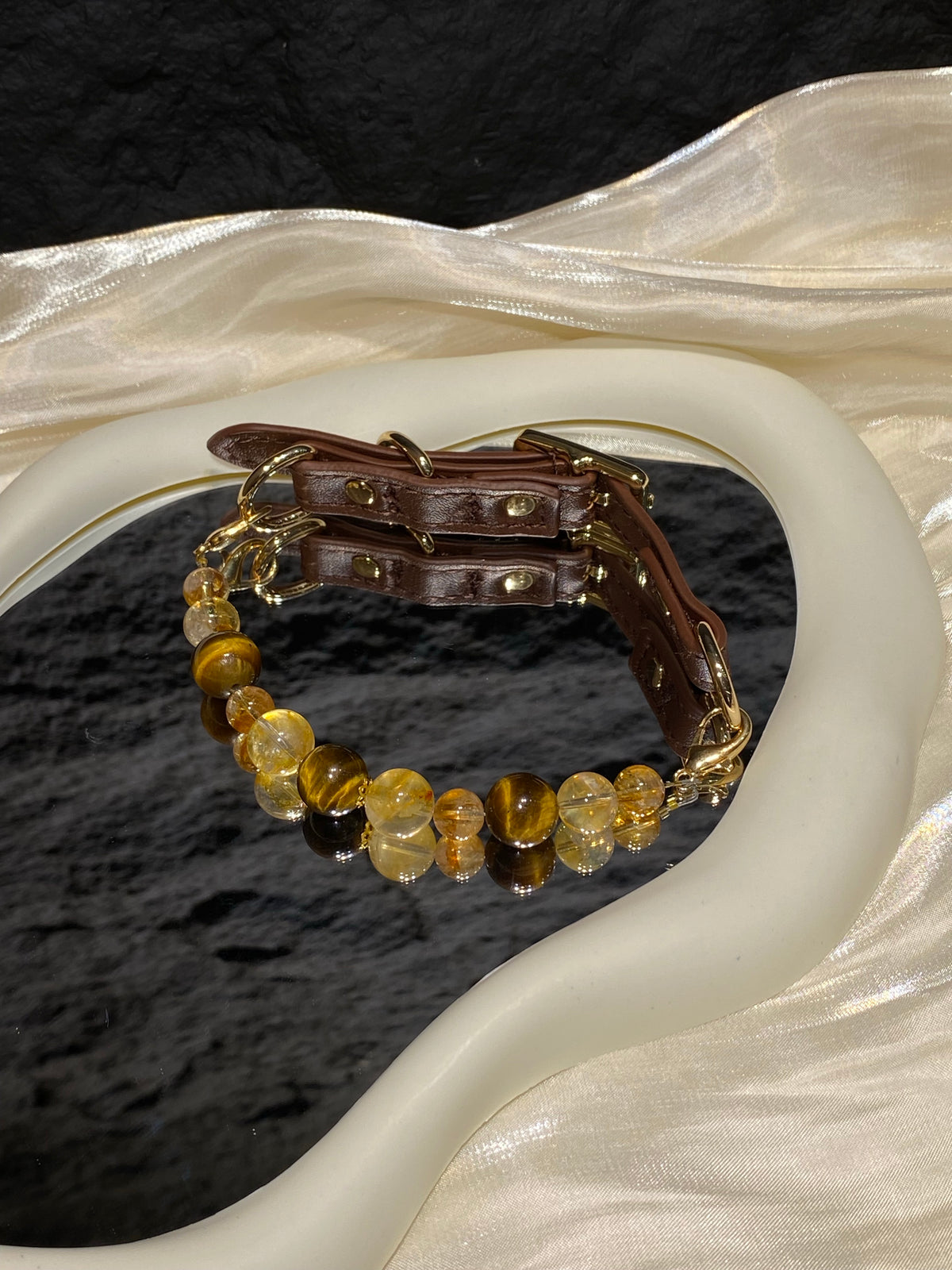 Jinyao crystal pet collar with warm amber and brown decorative beads