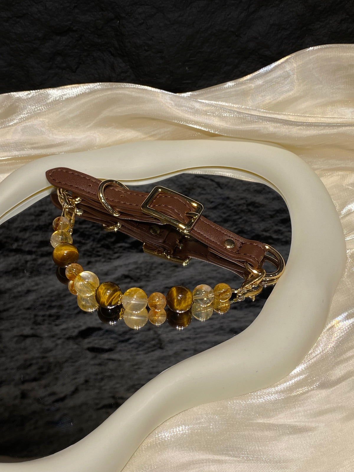 Jinyao beaded pet collar showing brown strap and gold-tone hardware